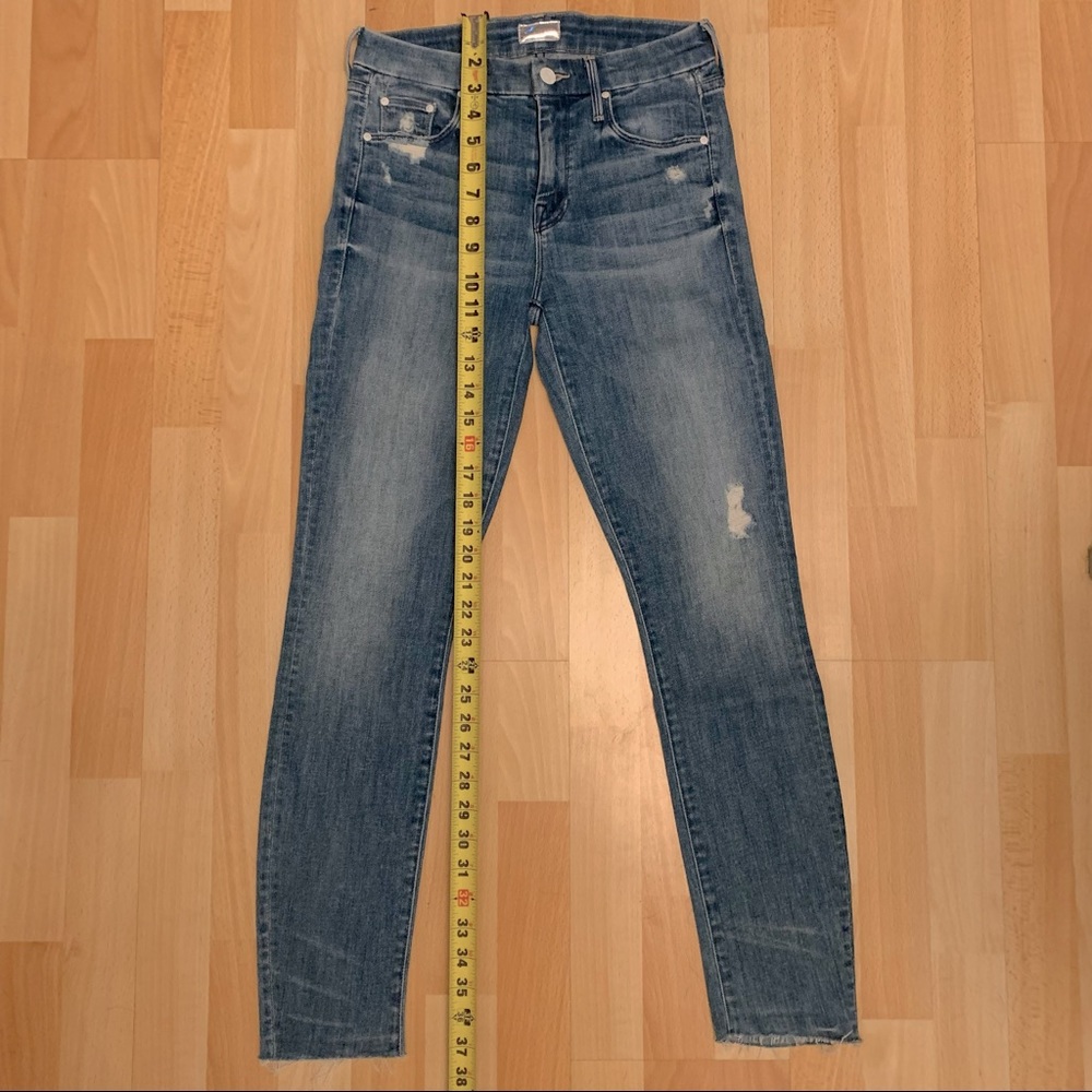 Mother Denim Looker in Graffiti Girl size 25